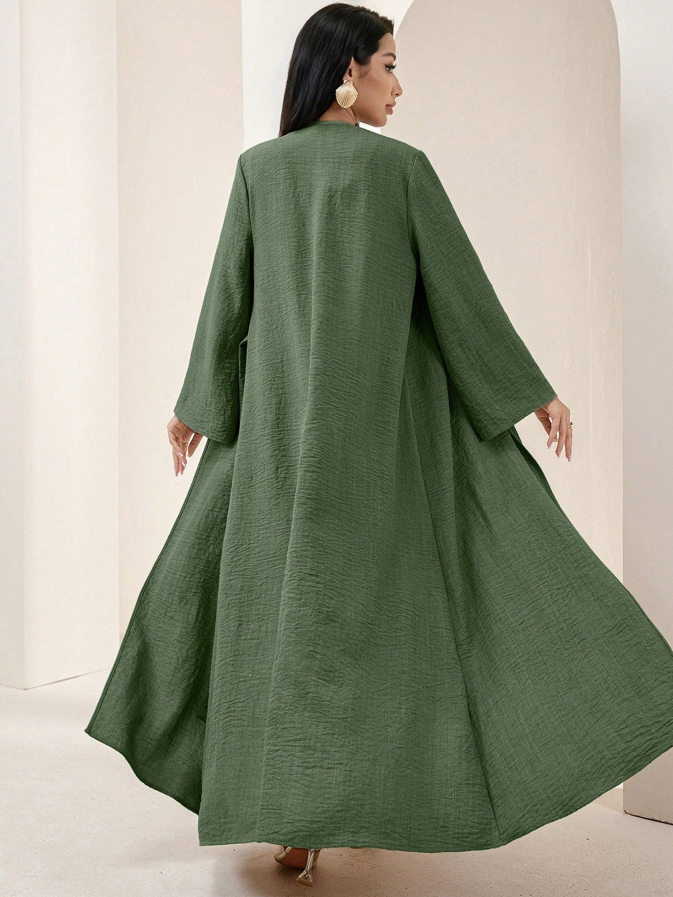 Abaya Lina