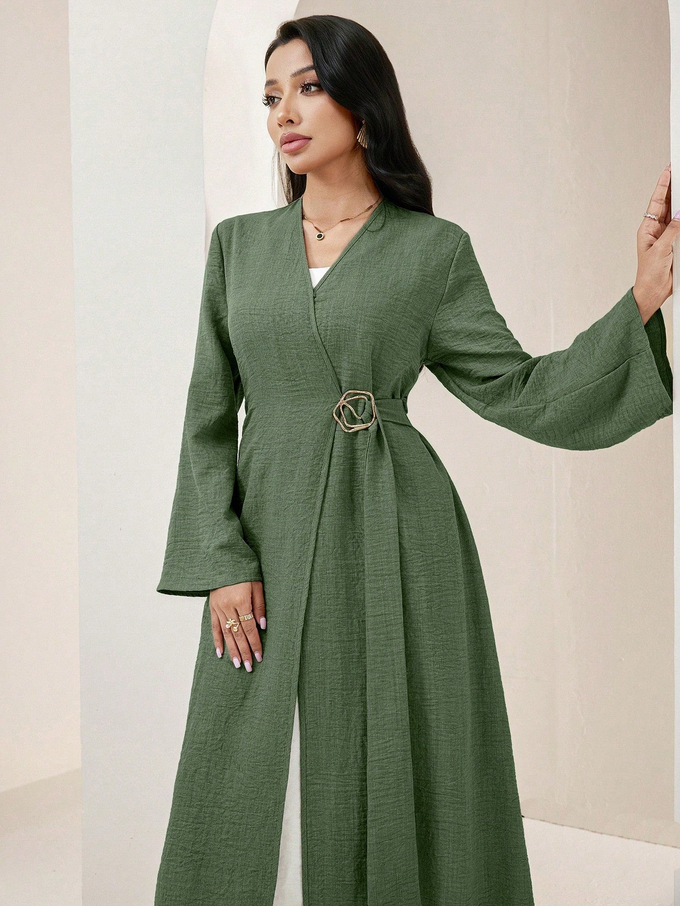 Abaya Lina